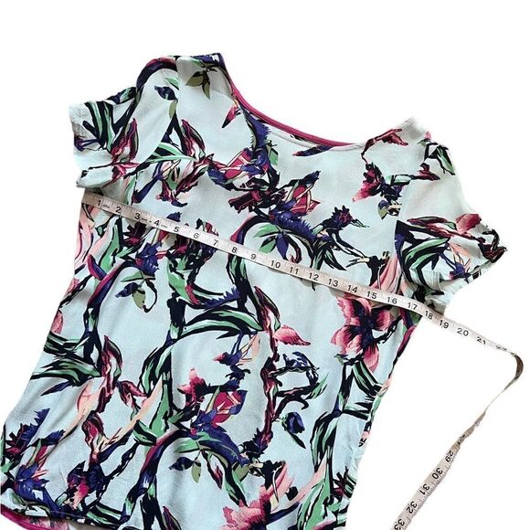 VIOLET + CLAIRE Floral Print Lightweight Back Cut Out Short Sleeve Dressy Top S - Picture 5 of 8